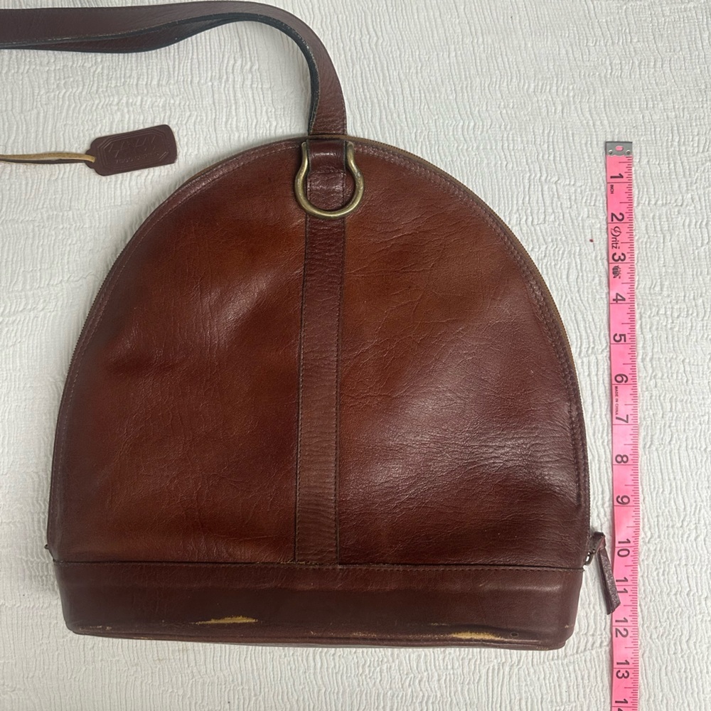 Genesis by Sabina70s/80s Reddish Brown Equestrian Domed Bag With Brass Ring​ - Picture 13 of 16